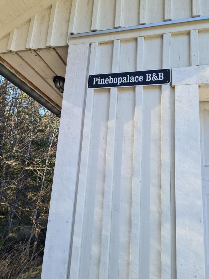 Pinebo Palace Guesthouse Ulricehamn Eksteriør bilde